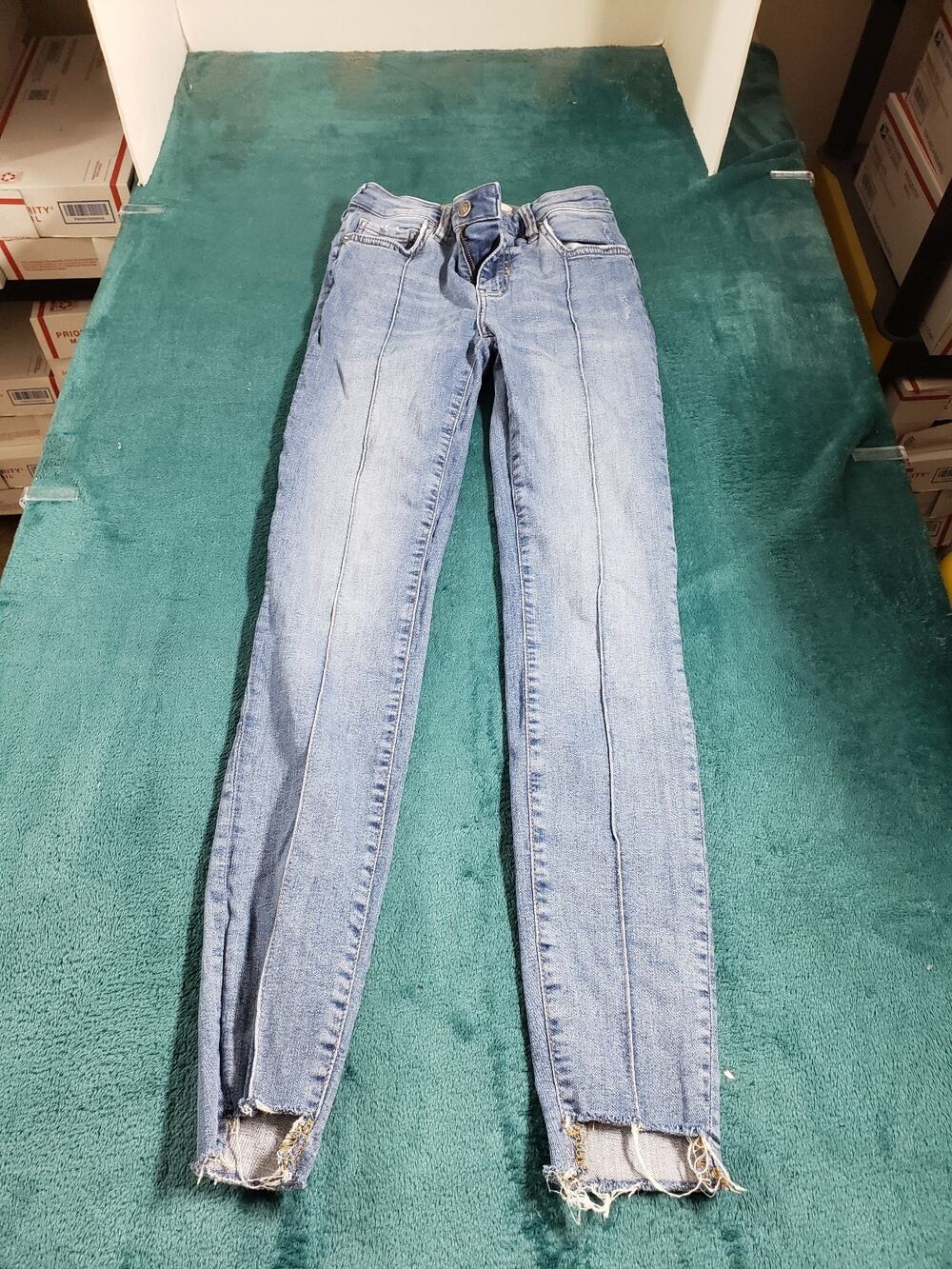Free People Jeans Size 25 Women Blue Pants Ladies Fray Hem Mid Rise Skinny